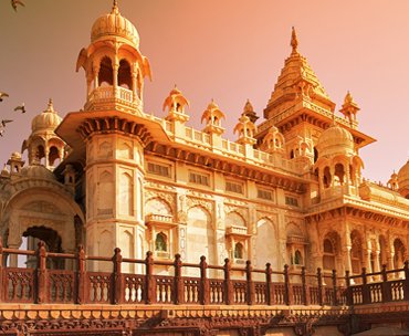 Lord Tour & Travels , Mathura, TAXI SERVICE IN MATHURA